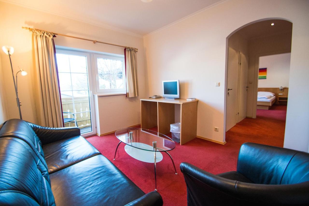 Gasthof Zum Hirschen Hotell Altaussee Rum bild